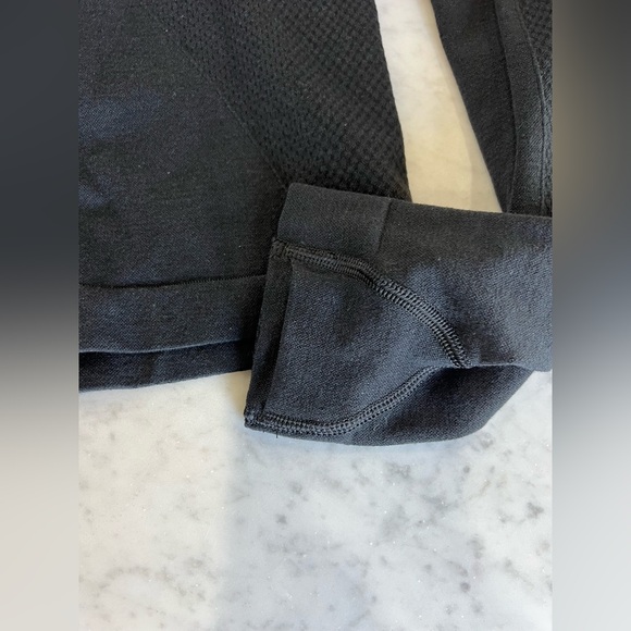 Black LULULEMON Quarter-Zip Pullover NWOT - Picture 6 of 6